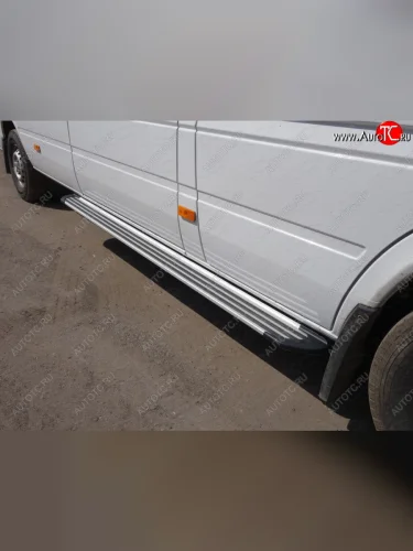 Порог алюминиевый Slim Line ТСС Тюнинг (серебро) Mercedes-Benz Sprinter W906 рестайлинг (2014-2018)