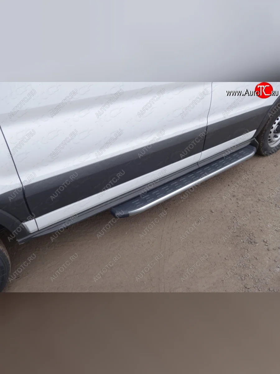 Порог алюминиевый с пластиковой накладкой, ТСС Тюнинг Ford Transit Connect (2013-2018) (карбон)  в Керчи Республика Крым