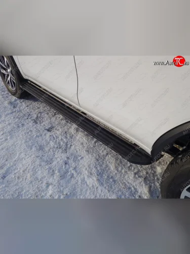 Пороги алюминиевые Slim Line ТСС Тюнинг (Black) Toyota Fortuner AN160 дорестайлинг (2015-2020)