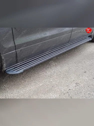 Пороги алюминиевые Slim Line ТСС Тюнинг (Black) Hyundai Starex/Grand Starex/H1 TQ 2-ой рестайлинг (2017-2022)