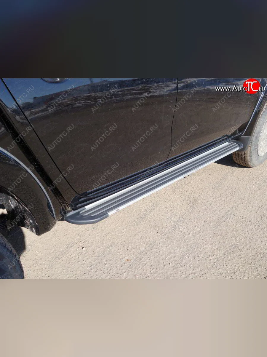 Пороги алюминиевые Slim Line ТСС Тюнинг Mitsubishi L200 5 KK,KL дорестайлинг (2015-2019) (Silver)  в Перми Пермском крае