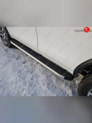 Пороги алюминиевые с пластиковой накладкой ТСС Тюнинг (серые) Toyota Fortuner AN160 дорестайлинг (2015-2020)
