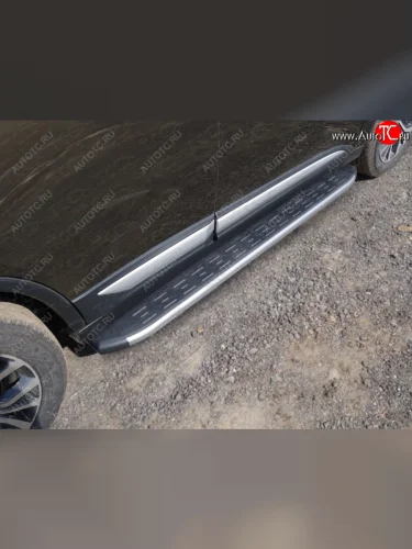 Пороги алюминиевые с пластиковой накладкой ТСС Тюнинг (карбон серебро) Mitsubishi Outlander GF 3-ий рестайлинг (2018-2022)