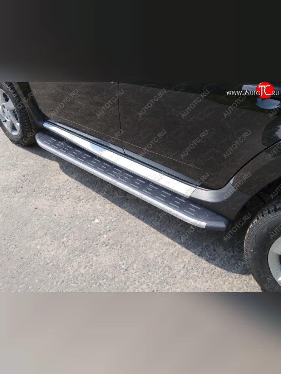 Пороги алюминиевые с пластиковой накладкой ТСС Тюнинг Renault Duster HS рестайлинг (2015-2021) (карбон серебро)  в Самаре Самарской области