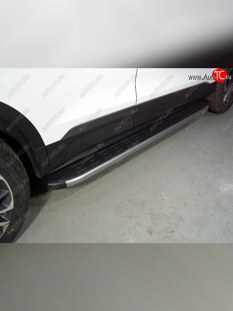 Пороги алюминиевые с пластиковой накладкой, ТСС Тюнинг Geely Coolray SX11 дорестайлинг (2018-2023) (карбон серебро)  в Керчи Республика Крым