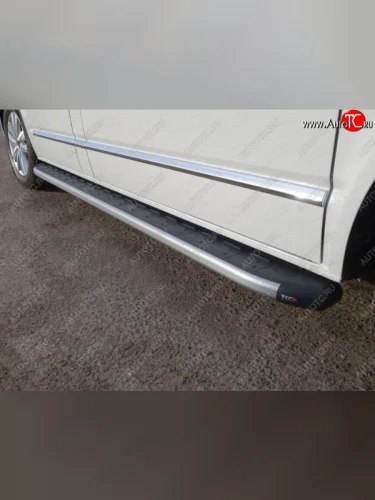 Пороги алюминиевые с пластиковой накладкой, ТСС Тюнинг (карбон серебро) Volkswagen Multivan T6 дорестайлинг (2016-2019)