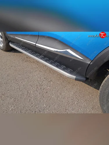 Пороги алюминиевые с пластиковой накладкой, ТСС Тюнинг (карбон серые) Renault Kaptur дорестайлинг (2016-2020)