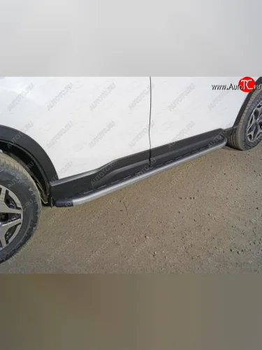 Пороги алюминиевые с пластиковой накладкой, ТСС Тюнинг (карбон серые) Subaru Forester SK/S14 дорестайлинг (2018-2021)