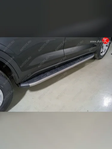 Пороги алюминиевые с пластиковой накладкой ТСС Тюнинг (карбон серые) Hyundai Creta SU (2020-2022)