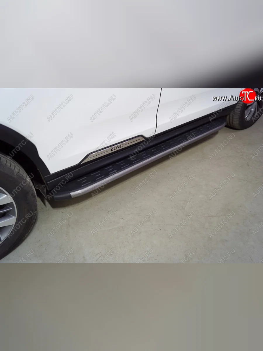 Пороги алюминиевые с пластиковой накладкой ТСС Тюнинг GAC GS8 (2016-2023) (карбон серые)  в Керчи Республика Крым
