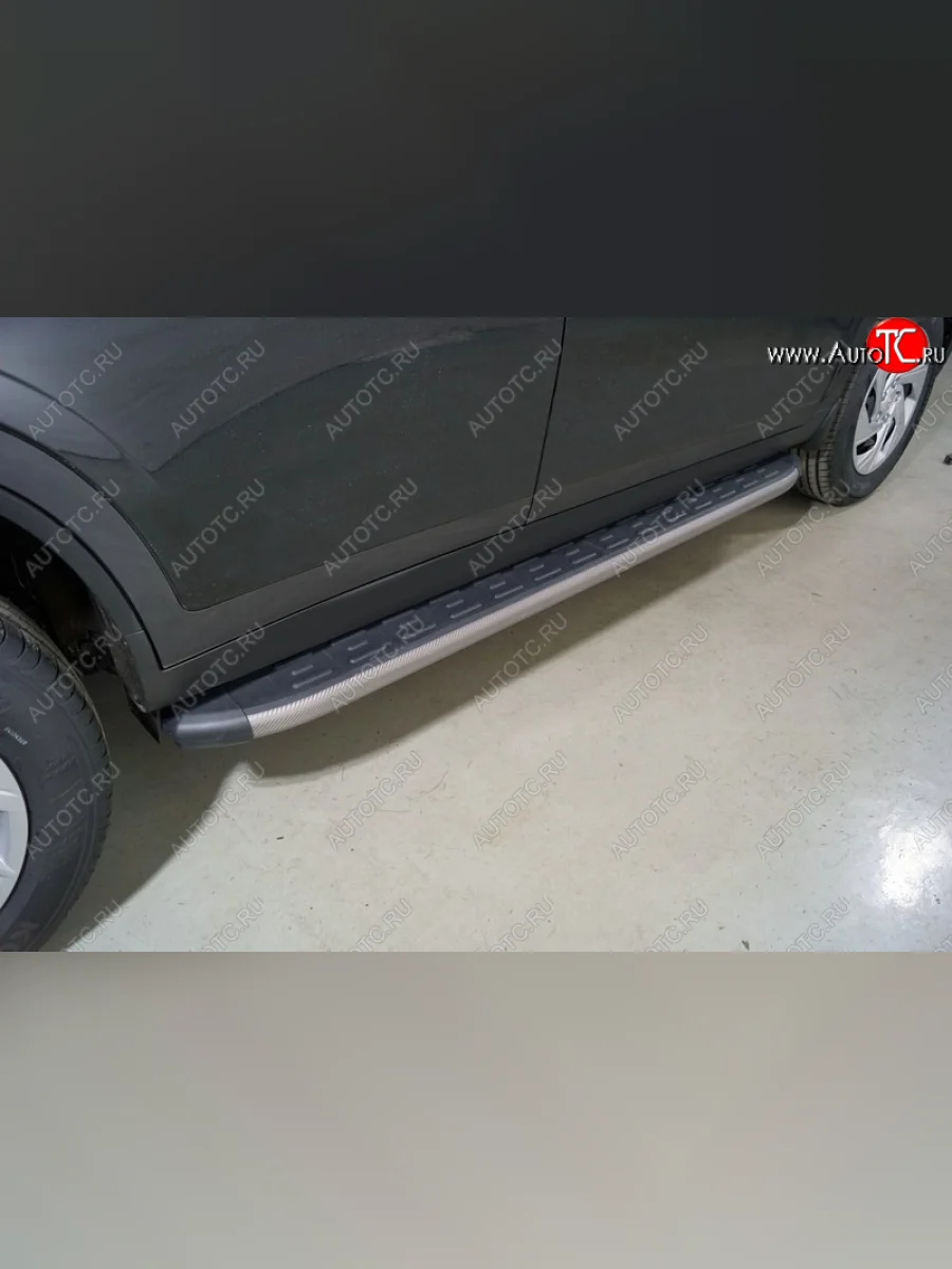 Пороги алюминиевые с пластиковой накладкой ТСС Тюнинг Haval Dargo (2022-2025) (карбон серые)  в Перми Пермском крае