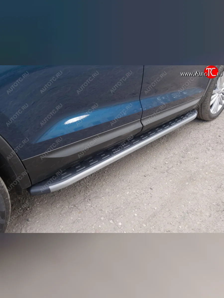 Пороги алюминиевые с пластиковой накладкой ТСС Тюнинг Skoda Kodiaq 1 NS7 дорестайлинг (2017-2021) (карбон серые)  в Керчи Республика Крым