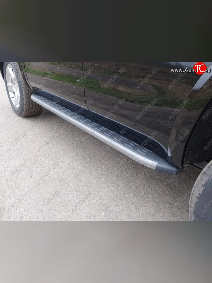 Пороги алюминиевые с пластиковой накладкой ТСС Тюнинг Chevrolet Tahoe K2UC (2014-2021) (карбон серые)  в Керчи Республика Крым