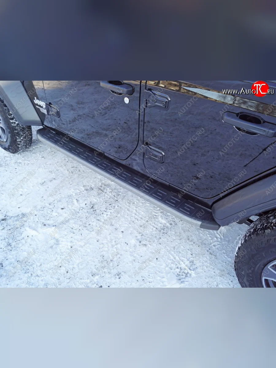 Пороги алюминиевые с пластиковой накладкой ТСС Тюнинг Jeep Wrangler JL 3 дв. дорестайлинг (2018-2024) (карбон серые)  в Керчи Республика Крым