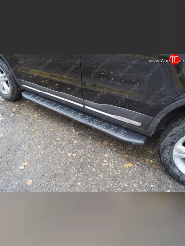 Пороги алюминиевые с пластиковой накладкой ТСС Тюнинг (карбон черные) Geely Atlas NL3 (2016-2022)