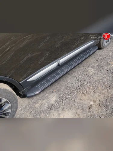 Пороги алюминиевые с пластиковой накладкой ТСС Тюнинг (карбон черные) Mitsubishi Outlander GF 3-ий рестайлинг (2018-2022)