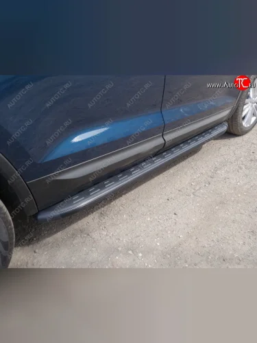 Пороги алюминиевые с пластиковой накладкой ТСС Тюнинг (карбон черные) Skoda Kodiaq 1 NS7 дорестайлинг (2017-2021)