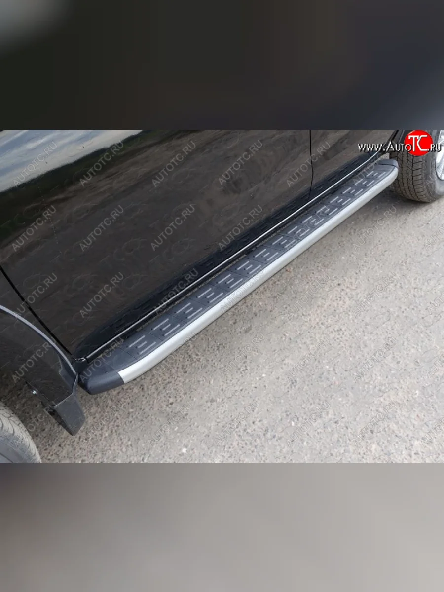 Пороги алюминиевые с пластиковой накладкой ТСС Тюнинг Mitsubishi L200 5 KK,KL рестайлинг (2018-2022) (серые)  в Керчи Республика Крым