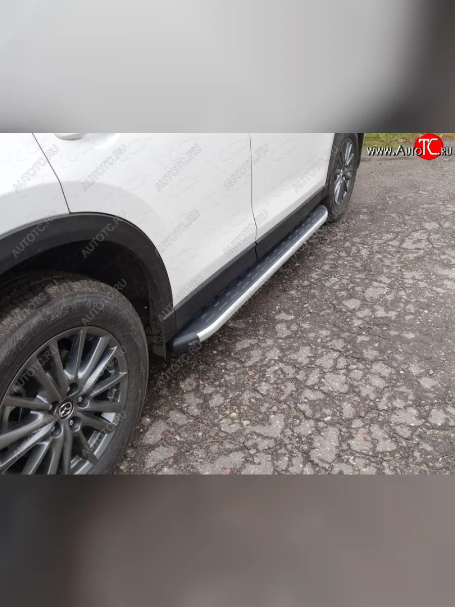 Пороги алюминиевые с пластиковой накладкой ТСС Тюнинг Mazda CX-5 KF (2016-2025) (серые)  в Керчи Республика Крым