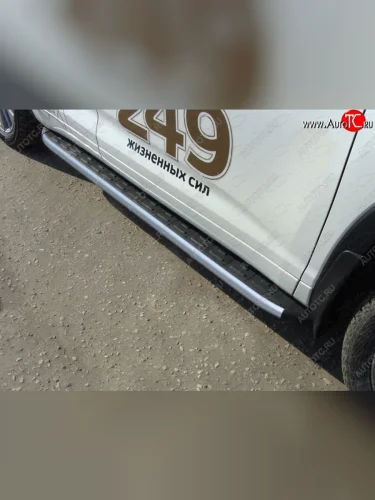 Пороги алюминиевые с пластиковой накладкой ТСС Тюнинг (карбон серебро) Toyota Highlander XU50 рестайлинг (2016-2020)