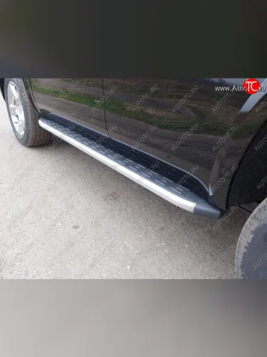 Пороги алюминиевые с пластиковой накладкой ТСС Тюнинг (серые) Chevrolet Tahoe K2UC (2014-2021)