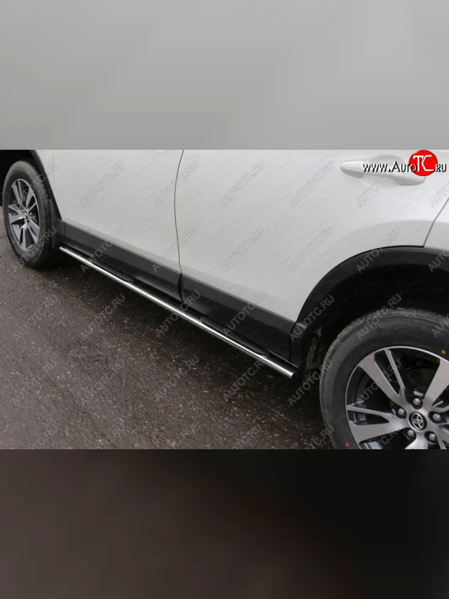 Пороги овальные с накладкой 75х42 мм ТСС Тюнинг Toyota RAV4 XA40 5 дв. рестайлинг (2015-2019) (серые)  в Керчи Республика Крым