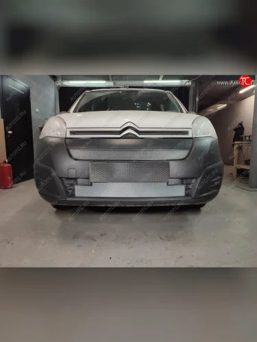 Защитная сетка в бампер (низ, ячейка 3х7 мм) Стрелка11 Стандарт (Хром) CITROEN Berlingo B9 рестайлинг (2015-2022)