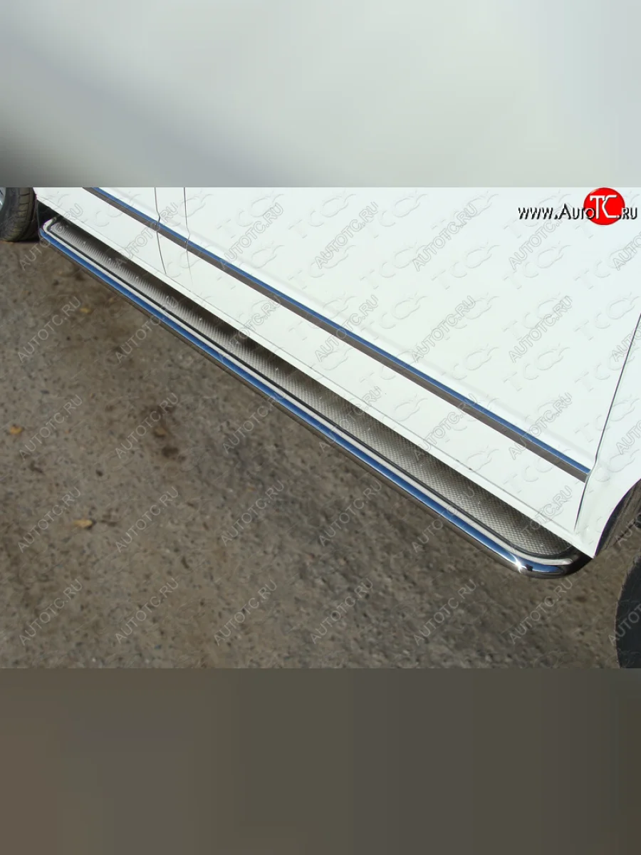 Пороги с площадкой 42,4 мм ТСС Тюнинг Volkswagen Multivan T5 рестайлинг (2009-2015) (нержавейка)  с доставкой в г. Пермь