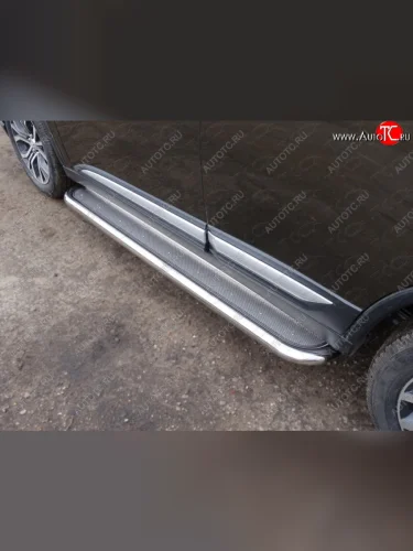 Пороги с площадкой 60,3 мм ТСС Тюнинг Mitsubishi Outlander GF 2-ой рестайлинг (2015-2018)