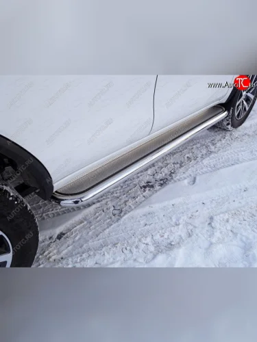 Пороги с площадкой 60,3 мм ТСС Тюнинг Toyota Fortuner AN160 дорестайлинг (2015-2020)