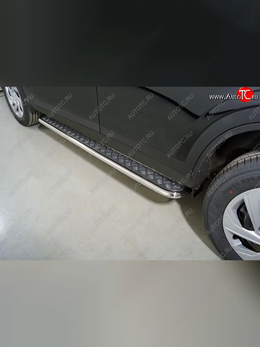 Пороги с площадкой 42,4 мм ТСС Тюнинг Haval Dargo (2022-2025) (серые)  в Перми Пермском крае