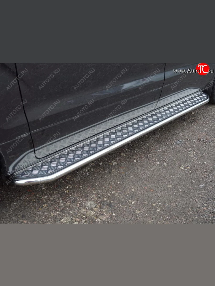 Пороги с площадкой 42,4 мм ТСС Тюнинг Hyundai Starex/Grand Starex/H1 TQ 2-ой рестайлинг (2017-2022) (серые)  с доставкой в г. Керчь