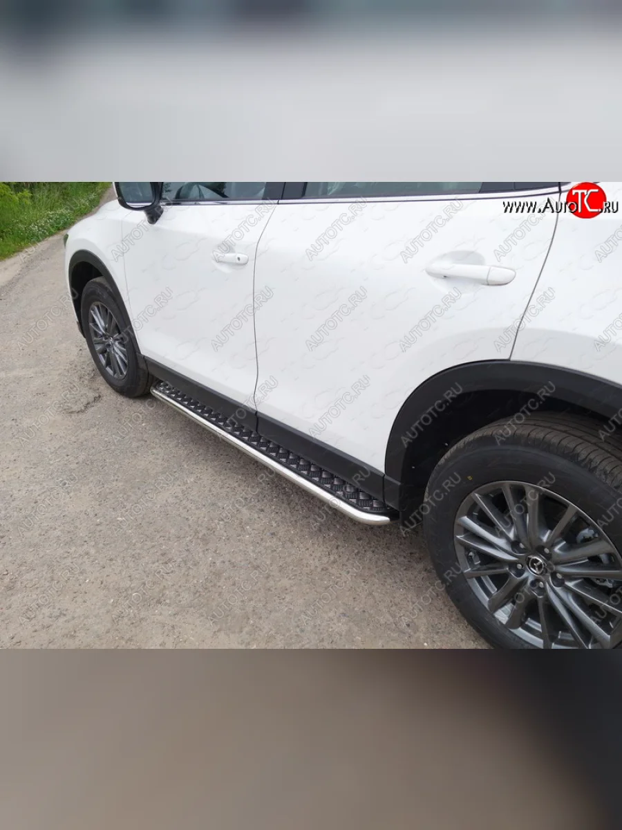 Пороги с площадкой 42,4 мм ТСС Тюнинг Mazda CX-5 KF (2016-2025) (серые)  с доставкой в г. Керчь