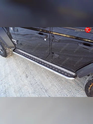 Пороги с площадкой 60,3 мм ТСС Тюнинг (серые) Jeep Wrangler JL 3 дв. дорестайлинг (2018-2024)