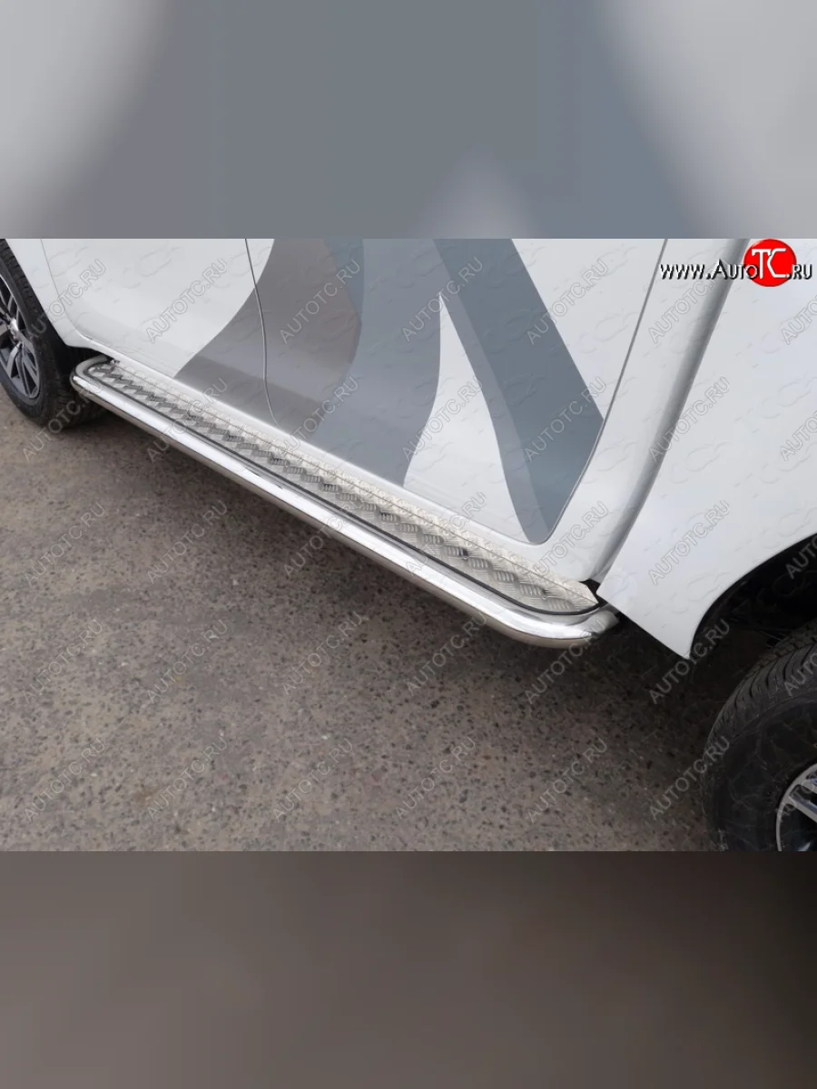 Пороги с площадкой 60,3 мм ТСС Тюнинг Toyota Hilux AN120 1-ый рестайлинг (2017-2020) (серые)  в Керчи Республика Крым