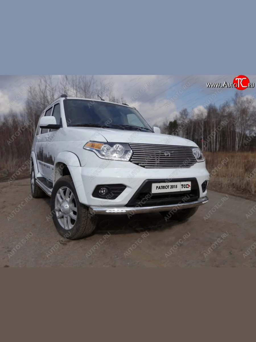 Защита переднего бампера нижняя с ходовыми огнями 76,1 мм ТСС Тюнинг Уаз Патриот 3163 5-дв. 1-ый рестайлинг (2014-2016) (нержавейка)  в Самаре Самарской области