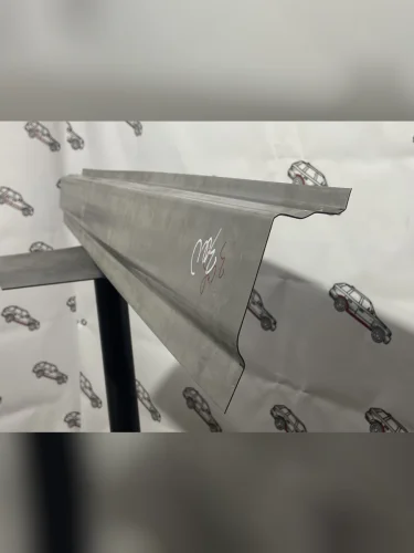 Правый ремонтный порог ПорогиАвто (холоднокатаная сталь 1 мм) Лада ВАЗ 2101 - 2107