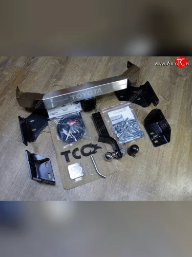 Фаркоп (тягово-сцепное устройство) TCC Тюнинг (оцинкованный, крюк Е, надпись Toyota) Toyota Fortuner  AN160 (2020-2025) рестайлинг