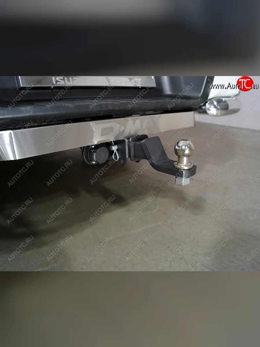 Фаркоп (тягово-сцепное устройство) TCC Тюнинг Isuzu D-Max RG DoubleCab (2020-2023) (оцинкованный, шар E нержавейка, надпись D-MAX)  с доставкой в г. Керчь