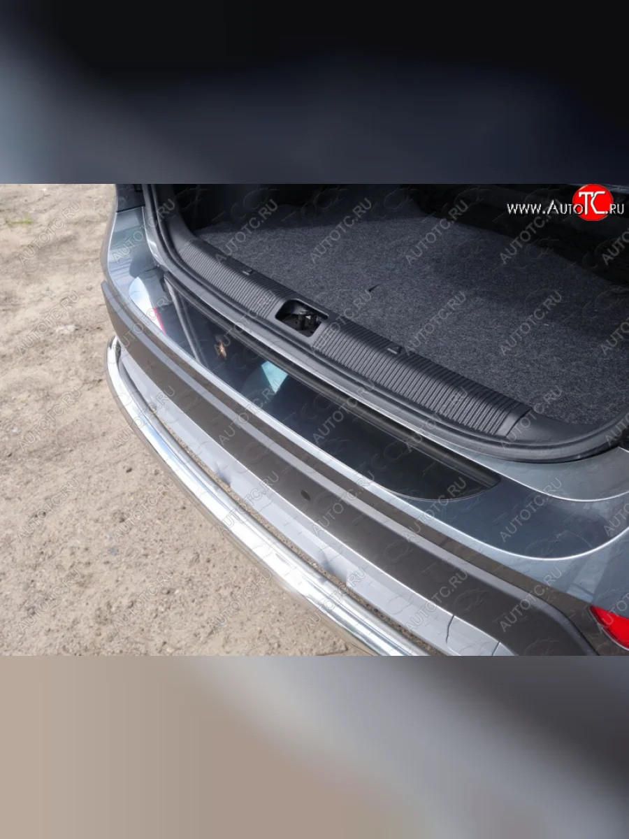 Накладка на задний бампер (лист зеркальный) Skoda Yeti (2013-2018) (лист зеркальный)  в Перми Пермском крае