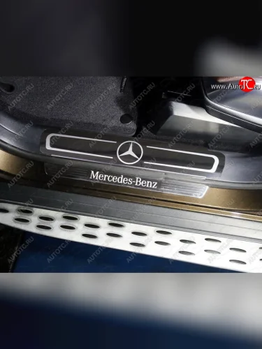Накладки на пластиковые пороги ТСС Тюнинг (лист зеркальный логотип Mercedes) Mercedes-Benz ML class W166 (2011-2015)