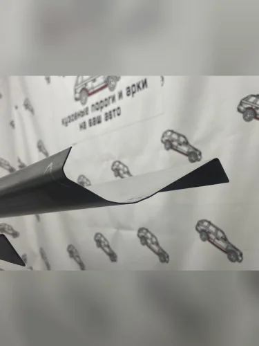 Левый ремонтный порог Пороги-Авто (Холоднокатанная сталь 1 мм) Nissan Terrano2 R20 дорестайлинг (1993-1996)