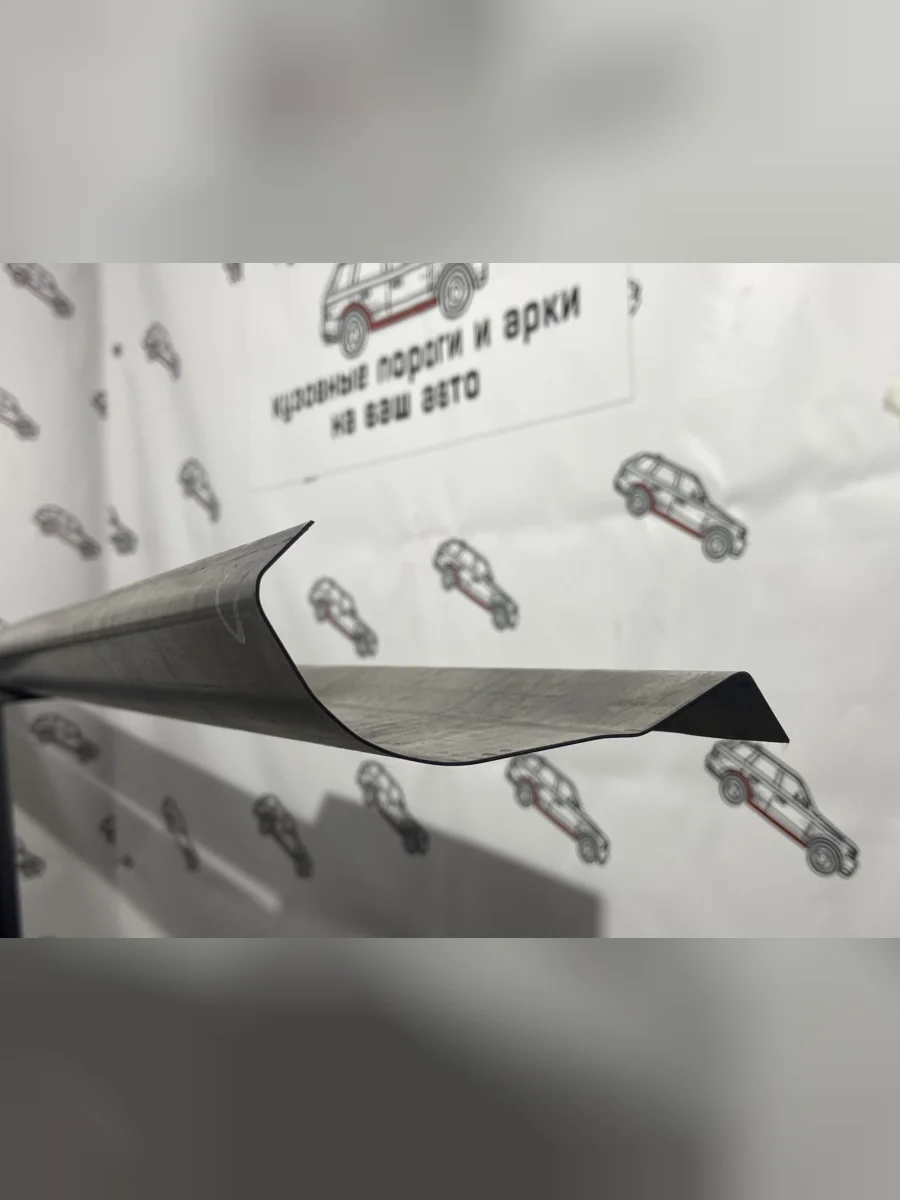 Левый ремонтный порог Пороги-Авто  Mitsubishi L200 (1996-2006) 3 K6T-K7T, 3 K74T (Холоднокатанная сталь 1 мм)  в Воронеже Воронежской области