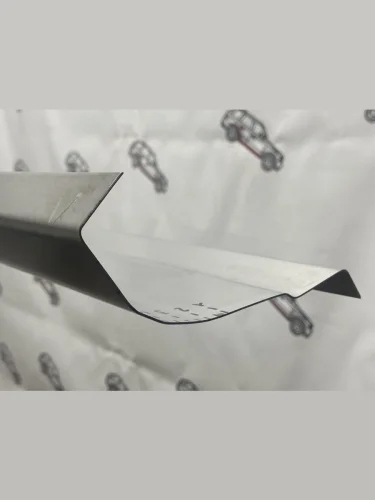 Правый ремонтный порог Пороги-Авто (Холоднокатанная сталь 1 мм) Nissan Almera  1 N15 (1995-1998) седан дорестайлинг