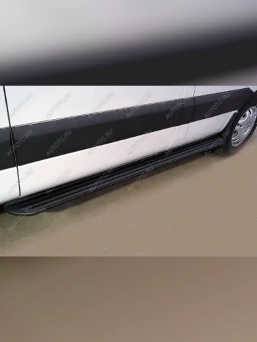 Правый порог алюминиевый Slim line ТСС Тюнинг (Black) Sollers Atlant автобус (2022-2025)