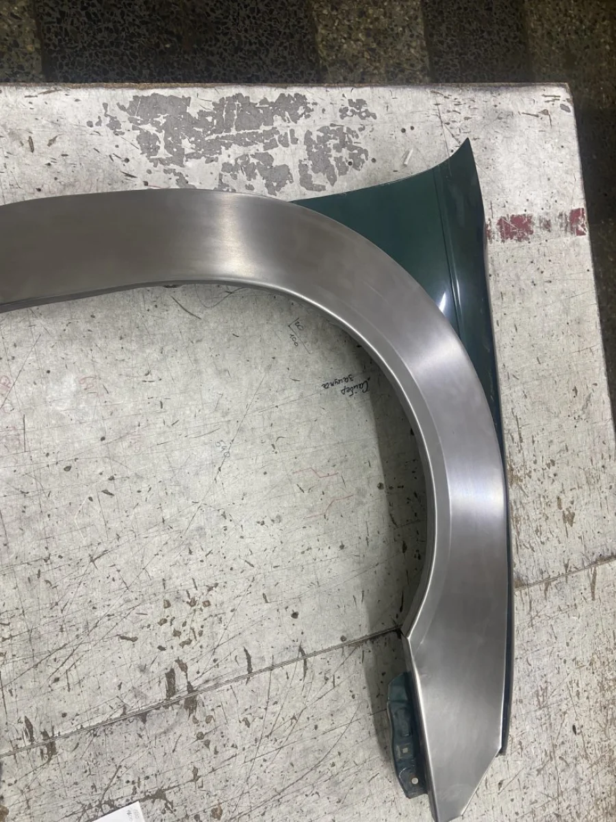 Правая внешняя ремонтная арка Пороги-Авто Toyota Avensis T220 седан дорестайлинг (1997-2001) (Холоднокатаная сталь 0,8 мм)  в Самаре Самарской области