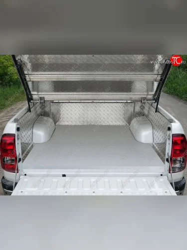 Защитный алюминиевый вкладыш в кузов автомобиля (без борта и дна) ТСС Тюнинг (алюминий) Toyota Hilux AN120 1-ый рестайлинг (2017-2020)
