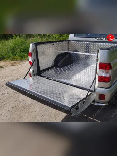 Защитный алюминиевый вкладыш в кузов автомобиля на пластик (борт) ТСС Тюнинг Уаз Патриот 23632 2-ой рестайлинг пикап (2016-2025) (алюминий)