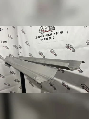 Правый ремонтный кузовной порог ПОРОГИ-АВТО (холоднокатаная сталь 1 мм) Mercedes-Benz C-Class  W203 (2000-2008) дорестайлинг седан, рестайлинг седан