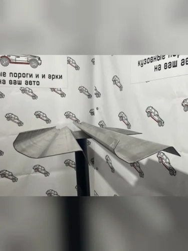 Левый ремонтный порог ПОРОГИ-АВТО (холоднокатаная сталь 1 мм) Toyota 4Runner ( N120,N130,  N180,  N210,  N280) (1989-2025) 5 дв. дорестайлинг, рестайлинг, дорестайлинг